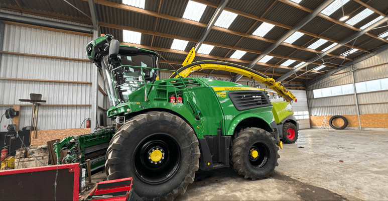 Ensileuse automotrice - 9900