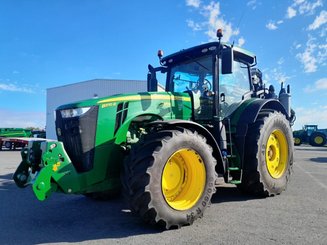 Tracteur agricole John Deere 8370R - 1