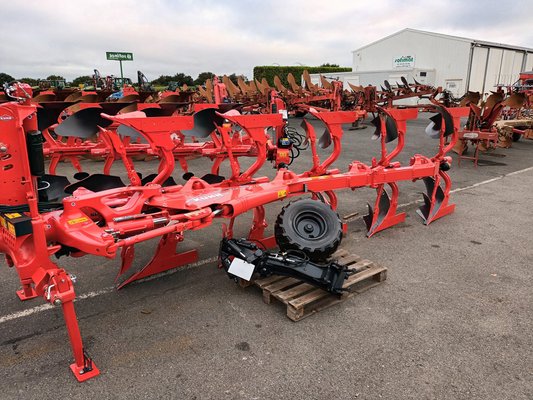 Charrue Kuhn VMM5