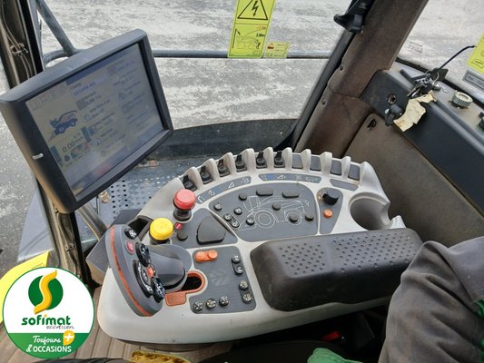 Ensileuse automotrice New Holland FR550