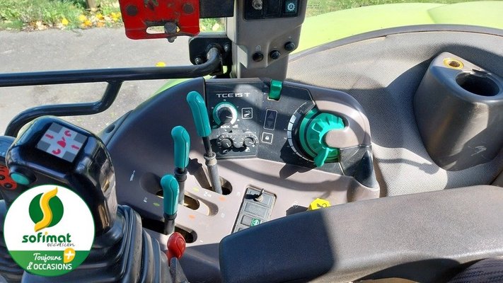 Tracteur agricole Claas ARES556RZ