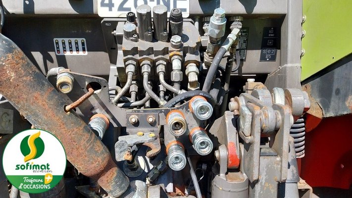 Tracteur agricole Claas ARES556RZ