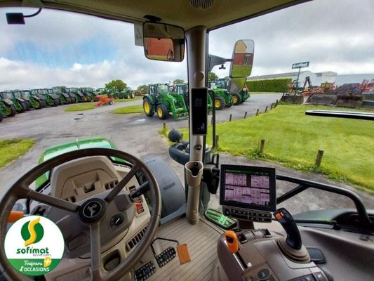 Tracteur agricole John Deere 6R120