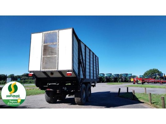 Benne agricole Rolland REMORQUE
