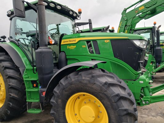 Tracteur agricole - 6R175
