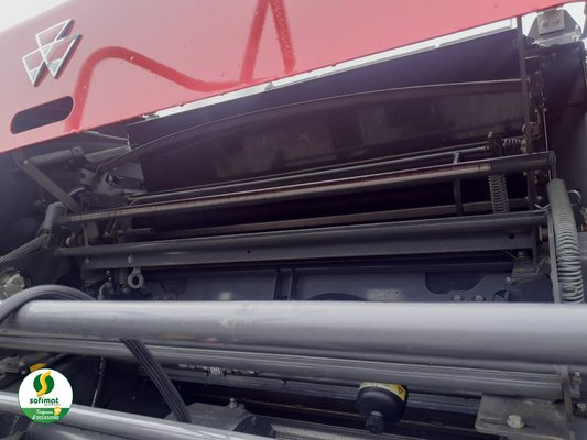 Presse à balles rondes Massey Ferguson 4160V