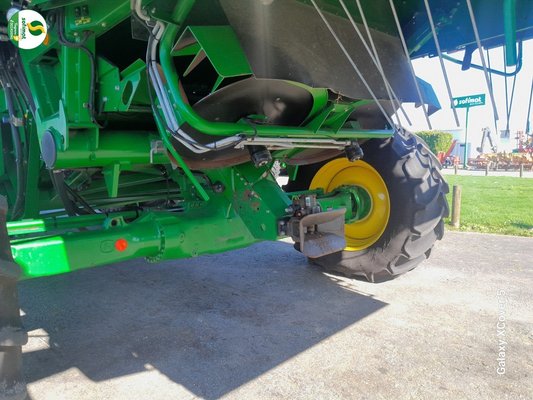 Moissonneuse batteuse John Deere T660HM