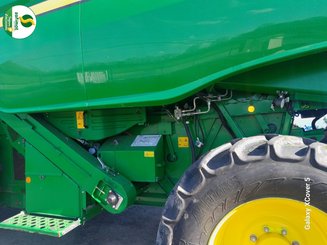 Moissonneuse batteuse John Deere T660HM - 15