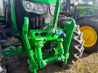 Tracteur agricole John Deere 6120M - 1