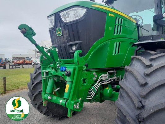 Tracteur agricole John Deere 6195M