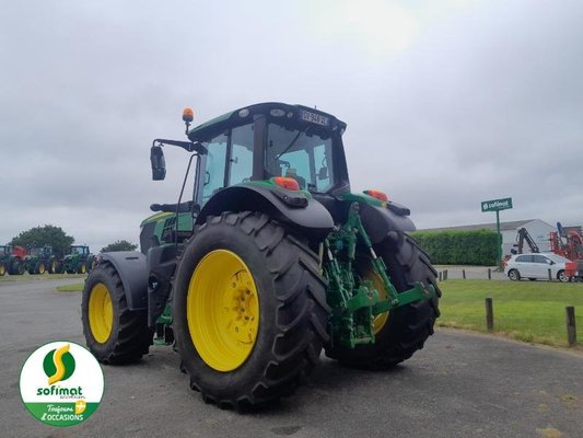 Tracteur agricole John Deere 6195M