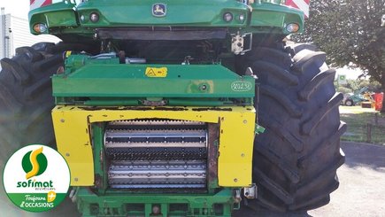 Ensileuse automotrice John Deere 8600 - 24