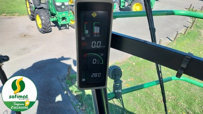 Ensileuse automotrice John Deere 8600