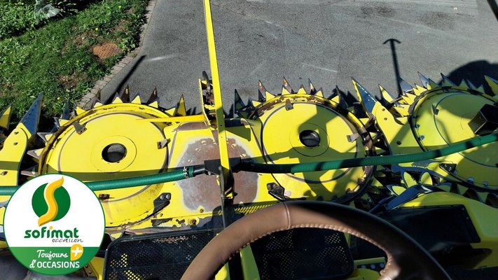 Ensileuse automotrice John Deere 9900