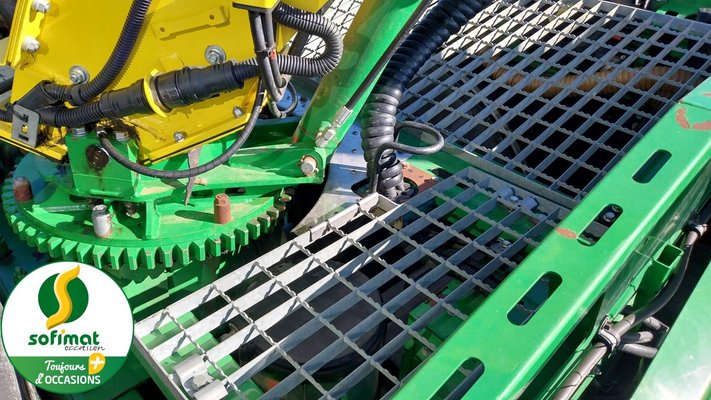 Ensileuse automotrice John Deere 9900