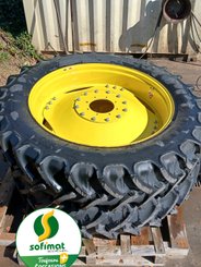 Tracteur agricole Divers PNEU - 1
