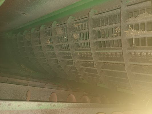 Moissonneuse batteuse John Deere T660HM