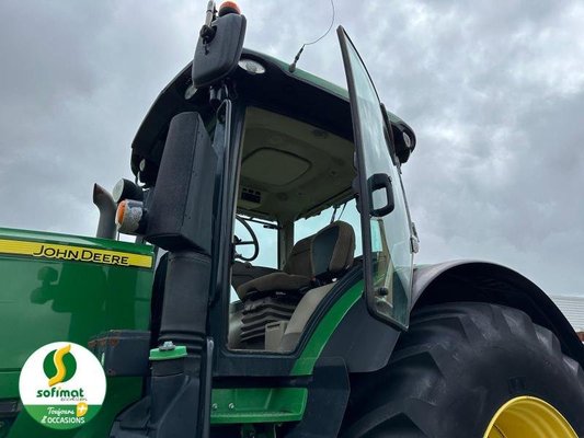 Tracteur agricole John Deere 7270R