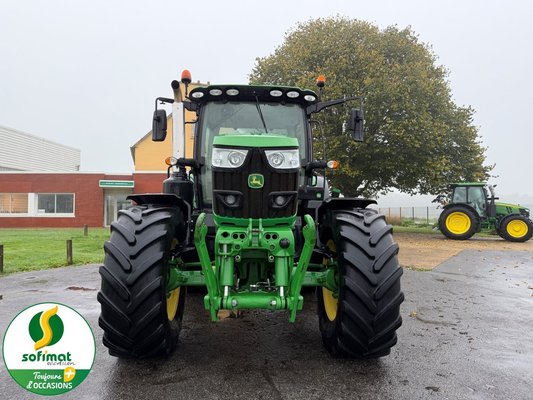 Tracteur agricole John Deere 6155R