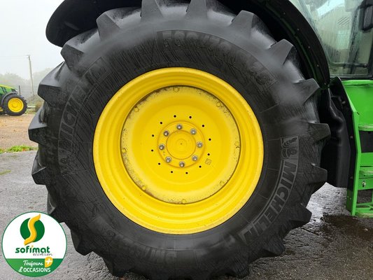 Tracteur agricole John Deere 6155R