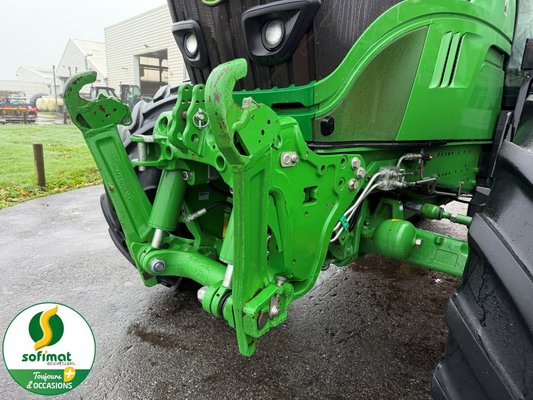 Tracteur agricole John Deere 6155R