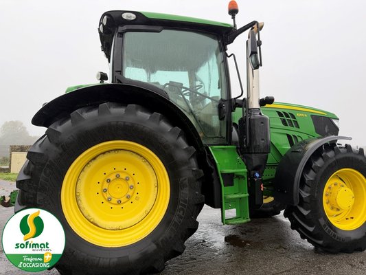 Tracteur agricole John Deere 6155R