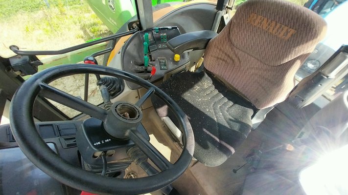 Tracteur agricole Renault ARES610RZ
