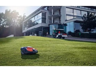 TONDEUSE ROBOT - ROBOT - ROBOT TONDEUSE HUSQVARNA AUTOMOWER AM550