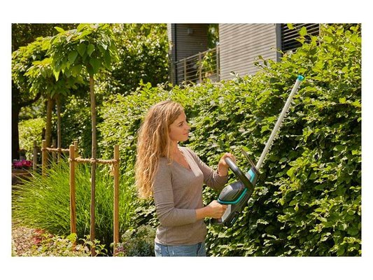 OUT. PORT. A BATTERI - TAILLE HAIE BATTERIE - TAILLE HAIE BATTERIE COMFORTCUT LI-18/60