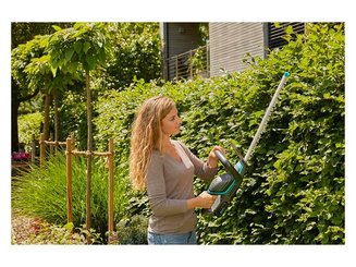 OUT. PORT. A BATTERI - TAILLE HAIE BATTERIE - TAILLE HAIE BATTERIE COMFORTCUT LI-18/60