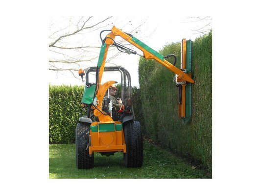 VOIRIE ENVIRONNEMENT - TAILLE HAIE EPAREUSE - TAILLE HAIE MICRO TRACTEUR GALAX H50