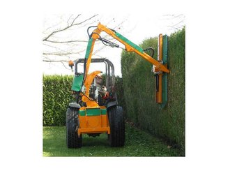 VOIRIE ENVIRONNEMENT - TAILLE HAIE EPAREUSE - TAILLE HAIE MICRO TRACTEUR GALAX H50