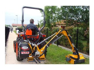 VOIRIE ENVIRONNEMENT - TAILLE HAIE EPAREUSE - DEBROUSSAILEUSE HYDRAULIQUE FERRI T250A