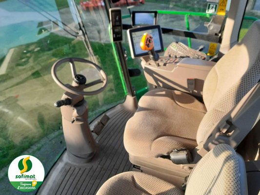 Ensileuse automotrice John Deere 8300