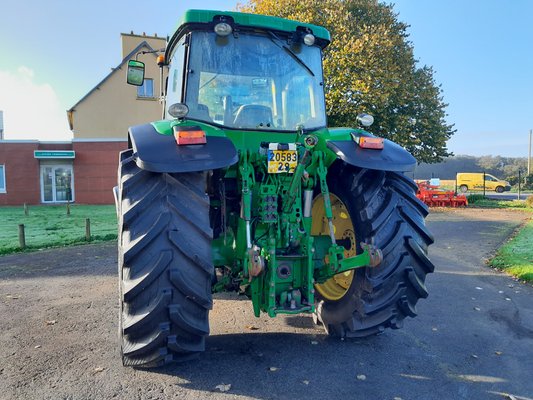 Tracteur agricole John Deere 7720