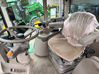 Tracteur agricole John Deere 6M250 - 2