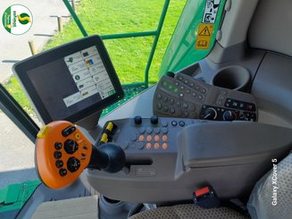 Moissonneuse batteuse John Deere T660HM - 19