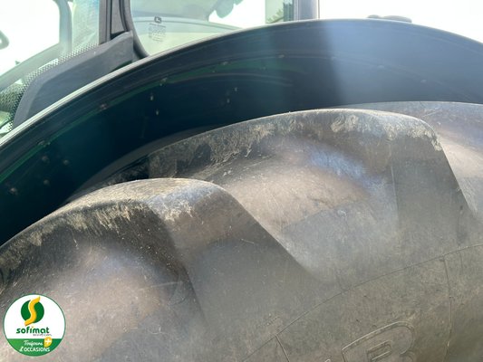 Tracteur agricole John Deere 6R215