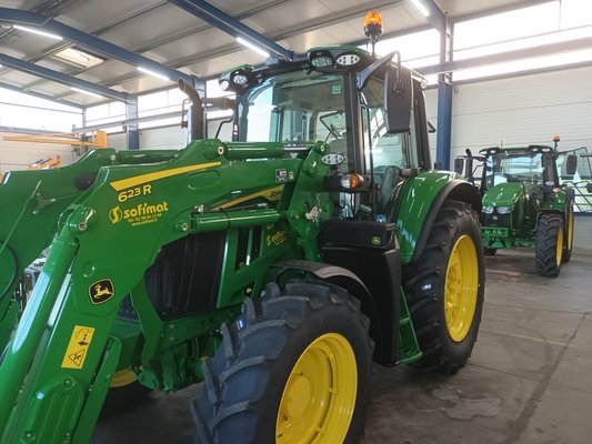 Tracteur agricole - 6M125