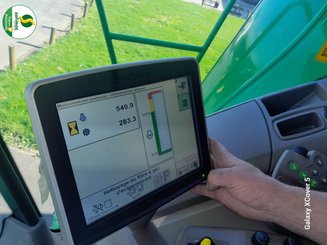 Moissonneuse batteuse John Deere T660HM - 18