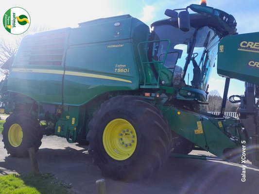 Moissonneuse batteuse John Deere T560HM