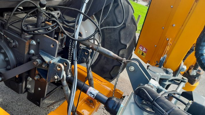 Tracteur agricole Renault ERGOS446