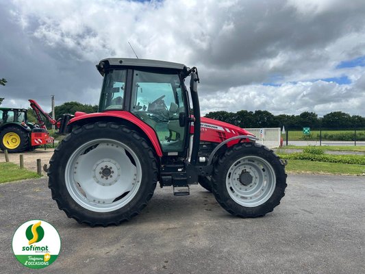 Tracteur agricole Massey Ferguson 5611