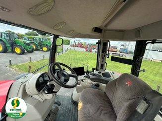 Tracteur agricole Massey Ferguson 5611 - 10