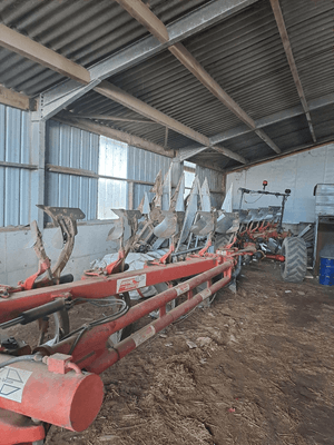 Charrue Grégoire-Besson SPERY8