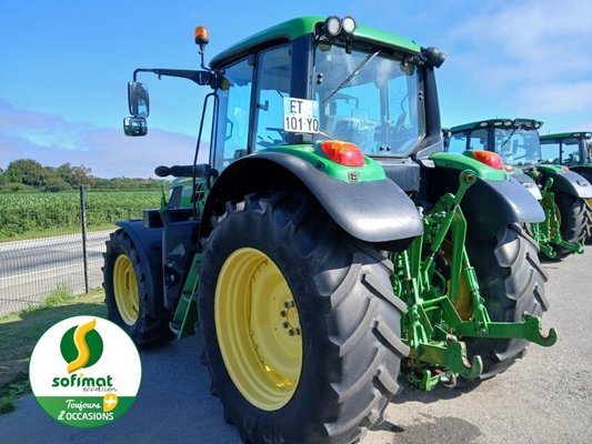 Tracteur agricole John Deere 6120M