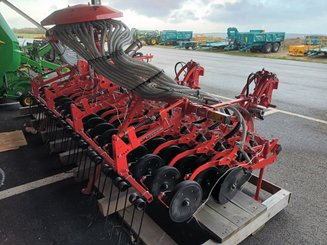 Semoir en ligne conventionnel Kuhn BTFR4530-36 - 1