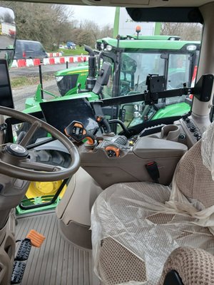 Tracteur agricole John Deere 6R175