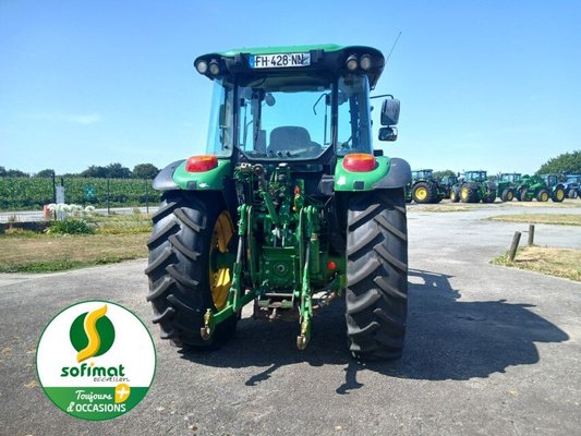 Tracteur agricole John Deere 5115M