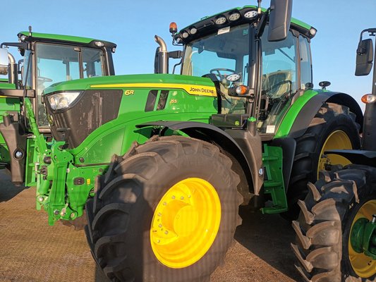 Tracteur agricole - 6R155